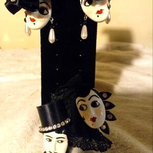 Used, not new, 4pc ha d painted ceramic 20s lady clip earrings, pin lady&man.